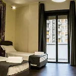 Trastevere Hostel *