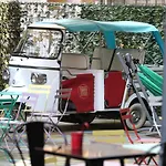 Trastevere Hostel *